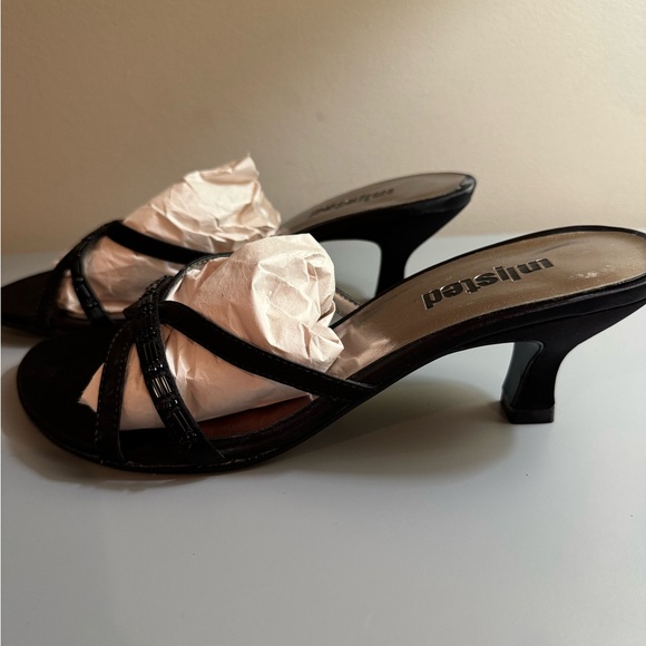 NWOT DRESSY SANDAL - Picture 2 of 6